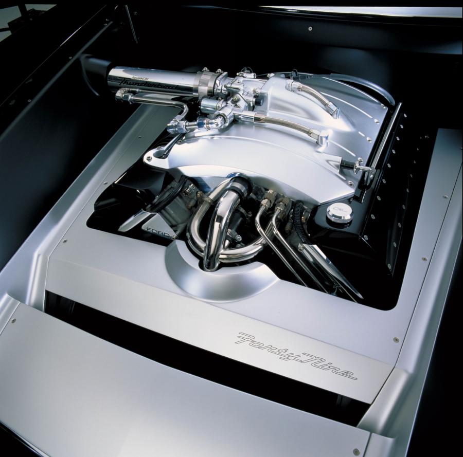  Ford Forty Nine Concept 2001 года  (фото 7 из 29)
